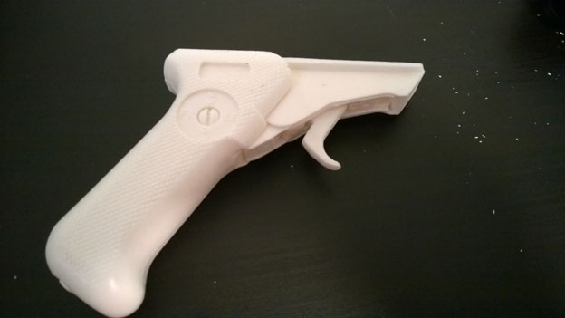 Trigger piece in handle